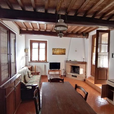 La Capannina Apartment Volterra Ngoại thất bức ảnh